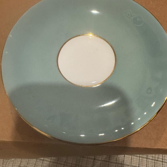 John Aynsley #2974 Bone China Tea Cup and Saucer – Light Blue with Violets - Picture 2 of 9